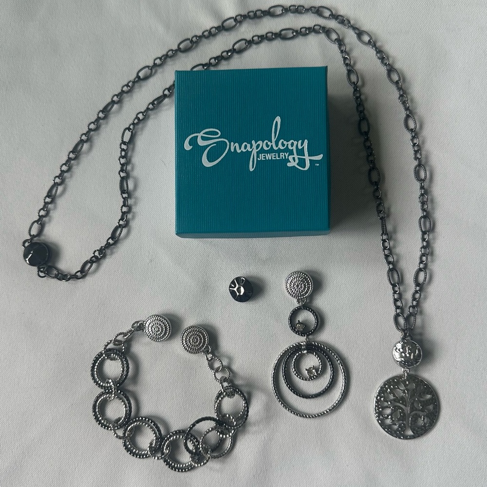Snapology Snap Jewelry Necklace, Bracelet & Pendants